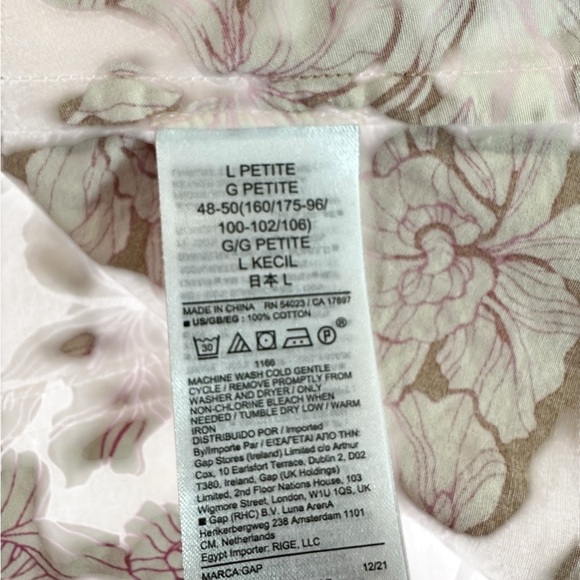 GAP Women MIDI HANKERCHIEF HEM DRESS Floral  multicolor Size L Petite - Picture 13 of 17